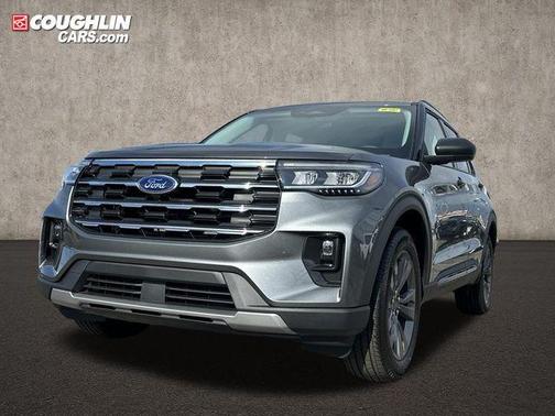 Carbonized Gray Metallic 2026 Ford Explorer Active
