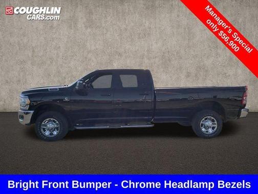 2024 RAM 3500 Tradesman Crew Cab 4x4 8' Box