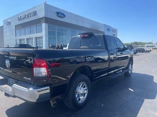 2021 RAM 3500 Tradesman Crew Cab 4x4 8' Box