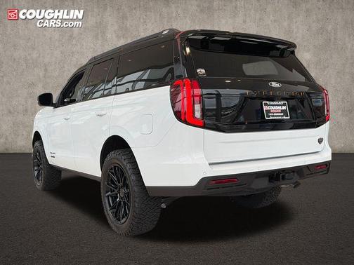 White 2027 Ford Expedition Tremor