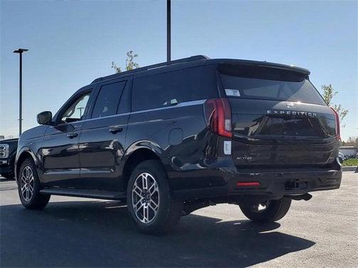 2025 Ford Expedition Max Active 4x4