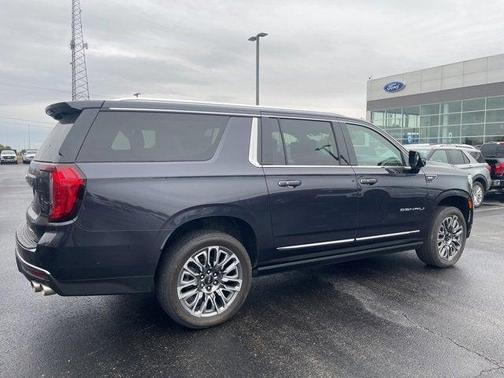 2023 GMC Yukon XL Denali Ultimate