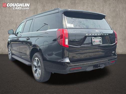Agate Black Metallic 2027 Ford Expedition Max Active 4x4