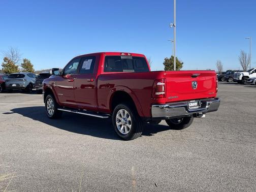 2022 RAM 3500 Laramie Crew Cab 4x4 6'4' Box