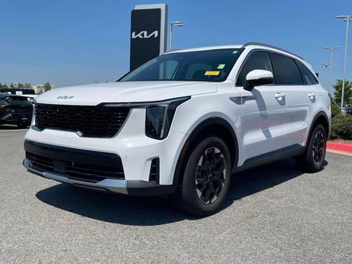 Glacial White Pearl 2025 Kia Sorento S