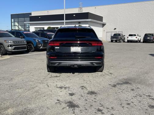 2023 Audi Q8 55 Prestige