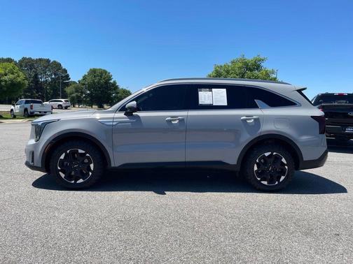 Wolf Gray 2025 Kia Sorento S