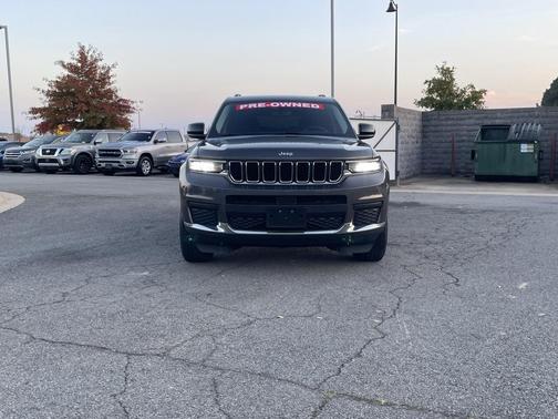 2022 Jeep Grand Cherokee L Laredo