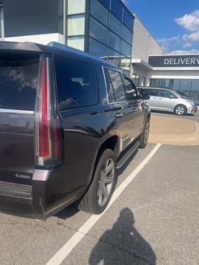 2016 Cadillac Escalade Luxury