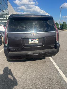 2016 Cadillac Escalade Luxury