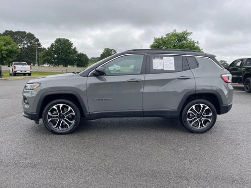 Sting-Gray Clearcoat 2024 Jeep Compass Limited