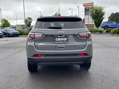 Sting-Gray Clearcoat 2024 Jeep Compass Limited