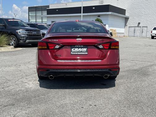 2023 Nissan Altima SR FWD