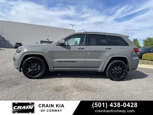 2022 Jeep Grand Cherokee Laredo
