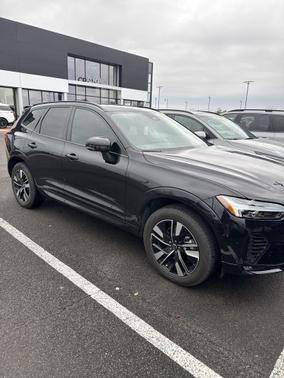 2026 Volvo XC60 B5 Core
