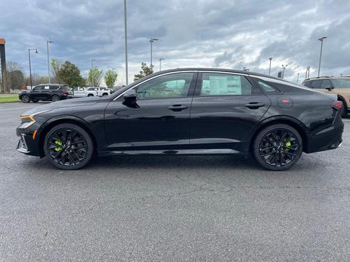 Aurora Black Pearl 2026 Kia K5 GT