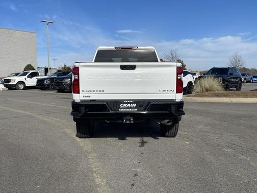 2024 Chevrolet Silverado 2500 Custom
