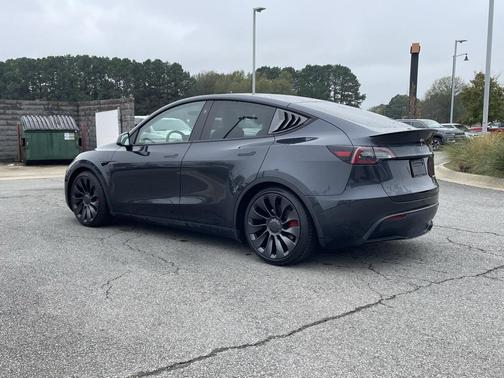 2024 Tesla Model Y Performance Dual Motor All-Wheel Drive