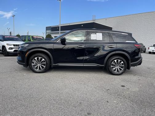 2025 INFINITI QX60 Pure