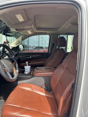 Crystal White Tricoat 2020 Cadillac Escalade Premium Luxury