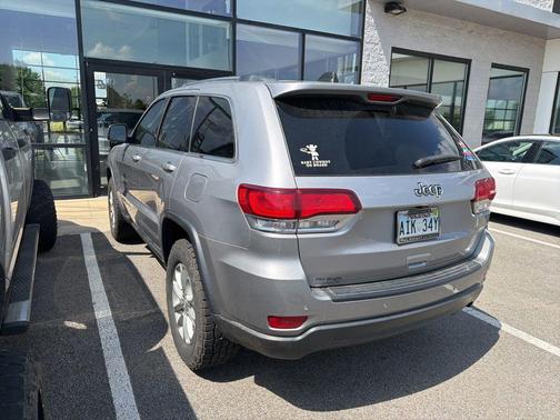 Billet Silver Metallic Clearcoat 2021 Jeep Grand Cherokee Laredo