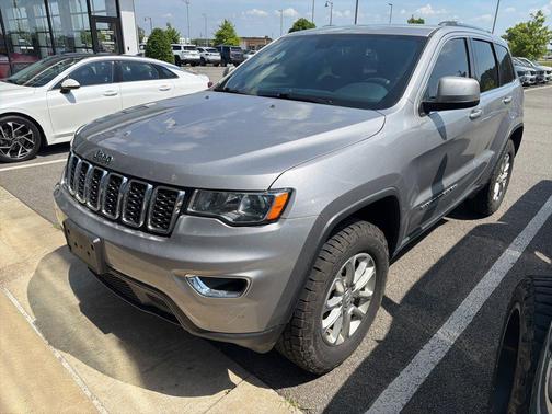 Billet Silver Metallic Clearcoat 2021 Jeep Grand Cherokee Laredo