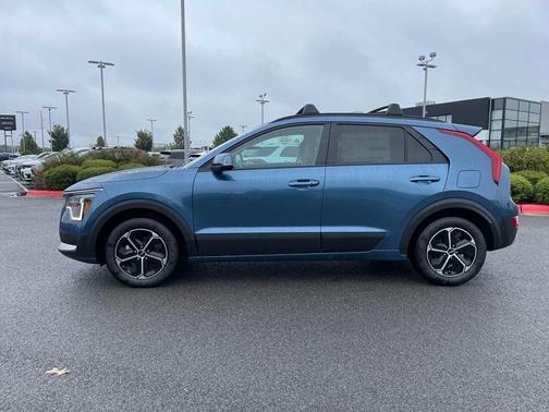 Mineral Blue 2026 Kia Niro EX