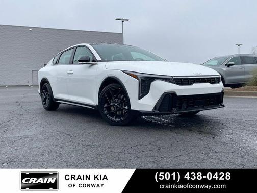 Snow White Pearl 2026 Kia K4 GT-Line Turbo