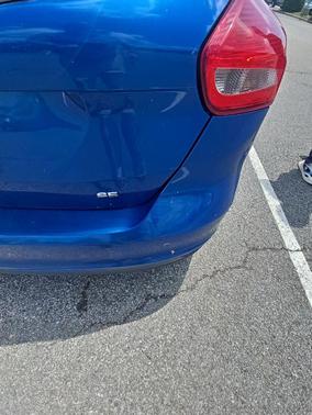 Lightning Blue Metallic 2018 Ford Focus SE