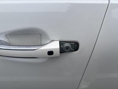 2018 Kia Cadenza Limited