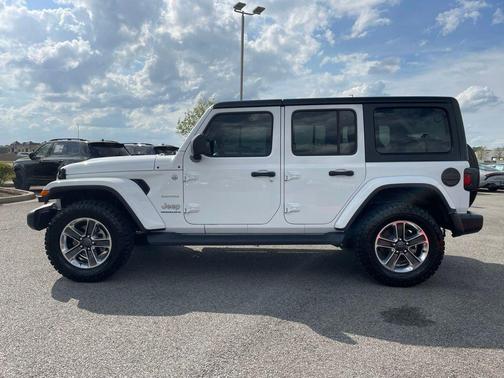 2023 Jeep Wrangler 4-Door Sahara 4x4