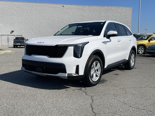 2025 Kia Sorento LX