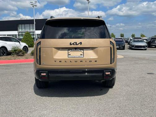 Terrain Bwn 2027 Kia Telluride X-Pro SX