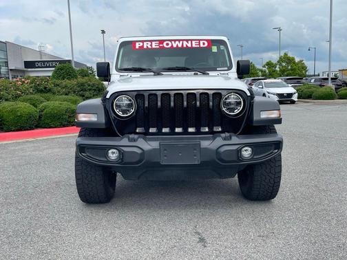 Bright White Clearcoat 2021 Jeep Wrangler Willys