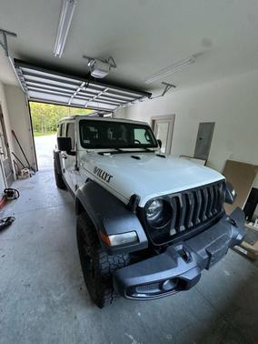 Bright White Clearcoat 2021 Jeep Wrangler Willys