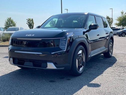 Ebony Black 2026 Kia EV9 Light Long Range