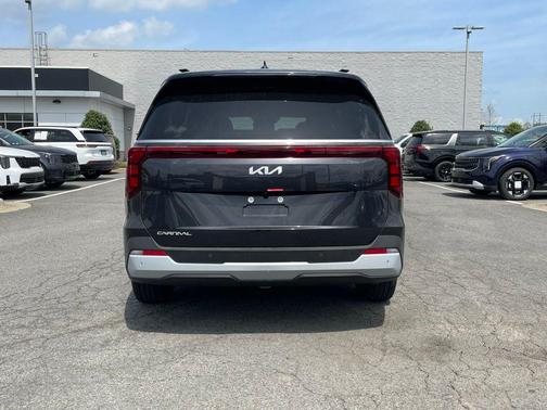 Panthera Metal 2026 Kia Carnival EX