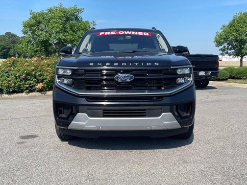 AGATE BLACK METALLIC 2025 Ford Expedition Platinum