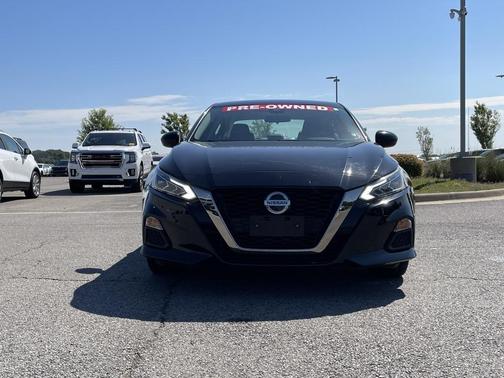 2022 Nissan Altima SR FWD