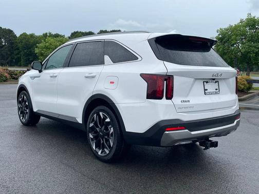 White Pearl 2026 Kia Sorento EX