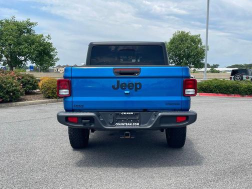 Hydro Blue Pearlcoat 2020 Jeep Gladiator Sport S
