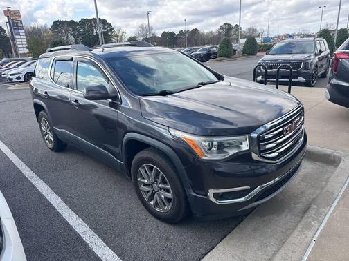 2017 GMC Acadia SLE-2