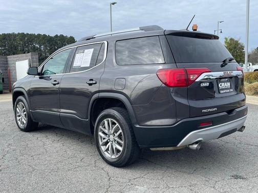 2017 GMC Acadia SLE-2