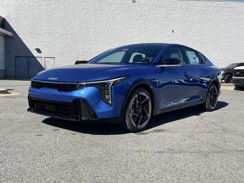 2025 Kia K4 GT-Line