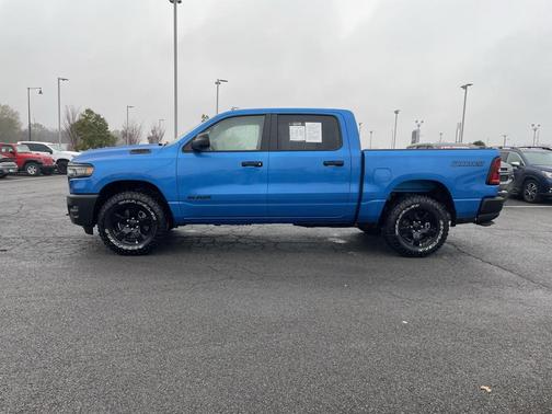 2025 RAM 1500 Warlock Crew Cab 4x4 5'7' Box