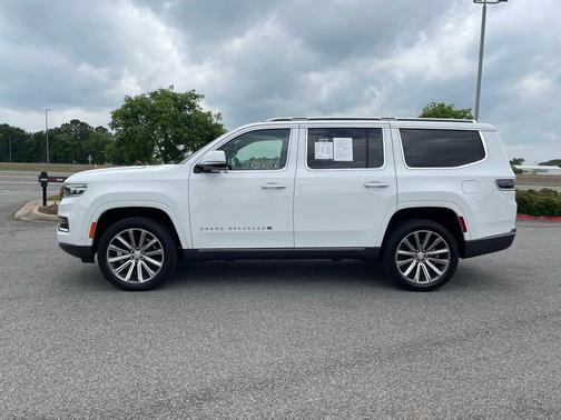 Bright White Clearcoat 2022 Jeep Grand Wagoneer Series II 4x4