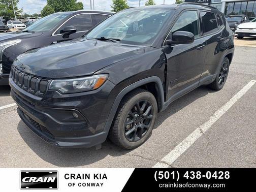 Diamond Black Crystal Pearlcoat 2022 Jeep Compass Latitude
