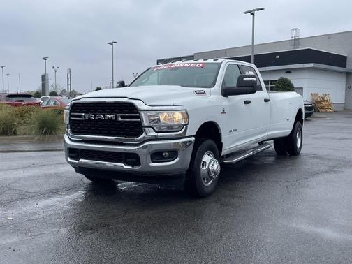 2024 RAM 3500 Big Horn Crew Cab 4x4 8' Box