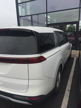 2022 Kia Carnival LX