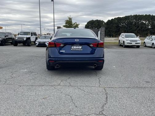 2024 Nissan Altima SR FWD